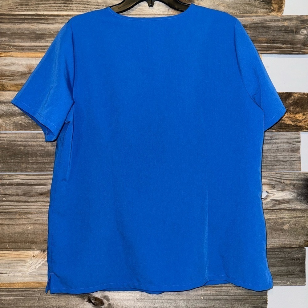 Women’s FIGS, Casma Three Pocket Top, XL, LIMITED EDITION COLOR - WINNIN… - Picture 2 of 5